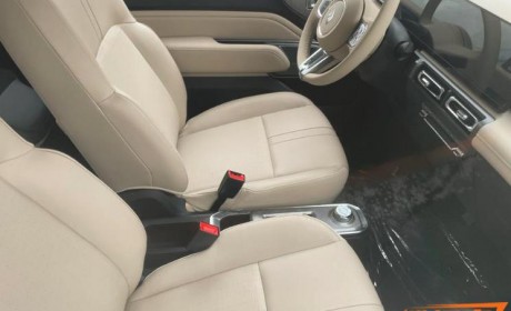 变化不大 宝骏悦也PLUS内饰谍照曝光