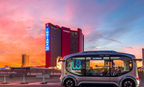 CES 2024：文远知行自动驾驶小巴亮相