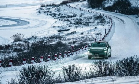 星途星纪元 ET可充电10分钟行驶400公里