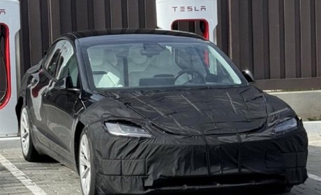 新样式座椅 特斯拉Model 3高性能版谍照
