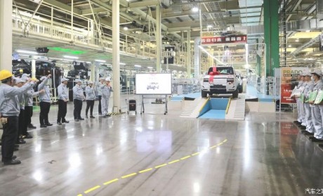 预售47-57万 全新普拉多试生产整车下线