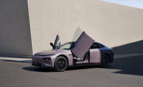 28.99万 小鹏P7i 702 Max鹏翼版上市