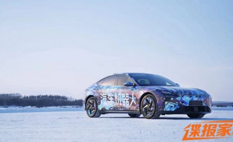 今年下半年上市 极越07冬测谍照曝光