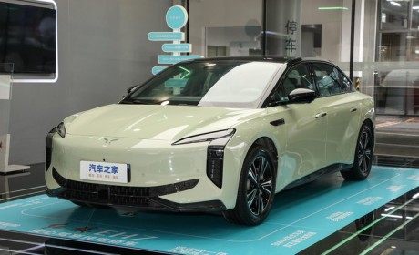 定位中大型轿车 红旗EH7将于今日上市