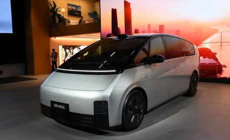 理想MEGA/2024款理想L系列将于今日上市