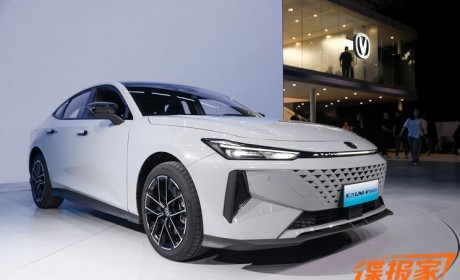 北京车展探馆：新款长安UNI-V 智电iDD