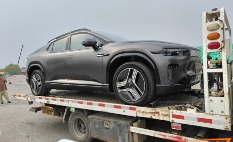 2024北京车展探馆：长安启源E07曝光