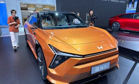 2024北京车展：东风本田烨S7正式亮相