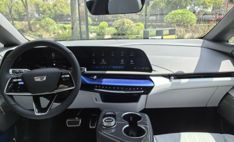 北京车展上市 凯迪拉克IQ傲歌内饰首发