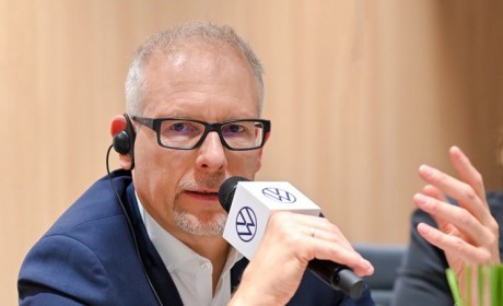 大众汽车：深入中国市场，拥抱技术创新