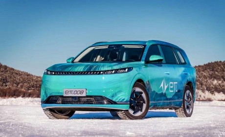 北京车展首发 东风奕派eπ008预告图