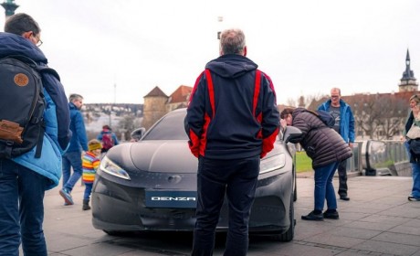 海外测试中 曝腾势全新猎装车官方谍照