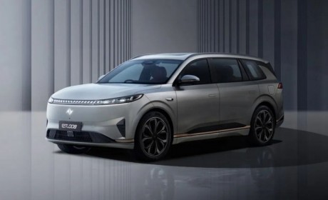 北京车展见 东风奕派eπ008官图发布