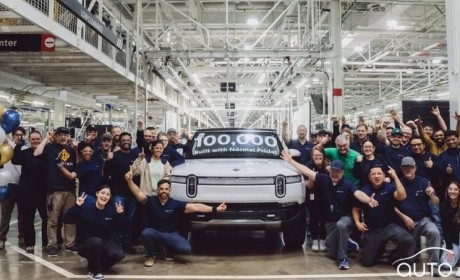 里程碑时刻 RIVIAN第10万辆整车下线