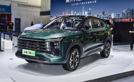 2024北京车展：江淮X8 PHEV首发亮相
