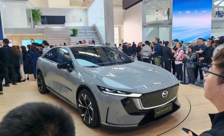 2024北京车展：长安马自达EZ-6首发