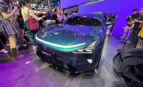 2024北京车展：极越07首发 下半年交付