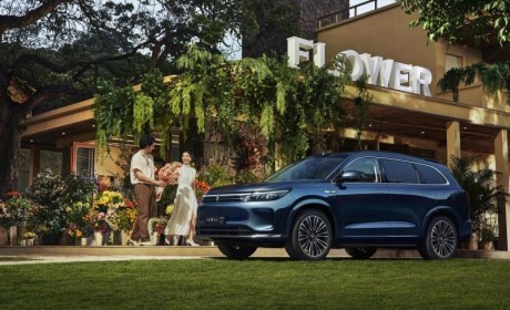 家族化前脸设计，问界新M7 Max焕新版即将上市