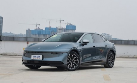 极氪007将推OS6.1解锁机械车位自动泊车