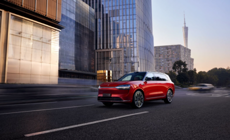 新能源发展多元并举 增程式汽车增长加快 问界以何成为领跑者？