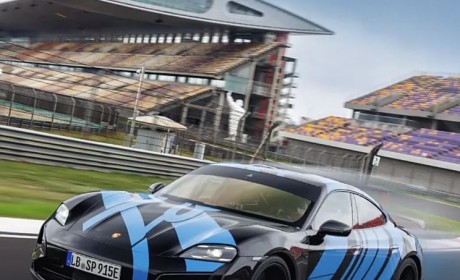 圈速2'11''28 没有任何性能改装 保时捷创造上赛首个官方圈速纪录