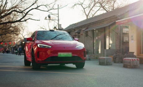 问界新M5泊车代驾超智能，2月购车享至高51000元惊喜福利