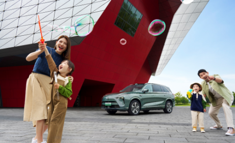 明星同款座驾！魏牌全新蓝山让春节更暖心