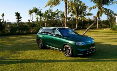 问界M8静态评测首发：“得房率”领先，科技赋能未来出行