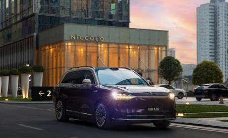 以口碑成就卓越品质，揭开问界M9 2025款全能座驾的秘密