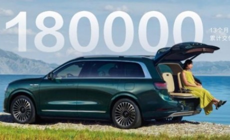 问界M9 2025款重塑豪华SUV格局，智能科技成就27天4万大定神话