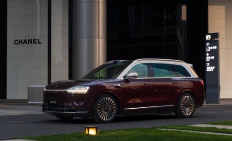 选车究竟看“口碑”还是看“销量”？选择问界不做选择题！