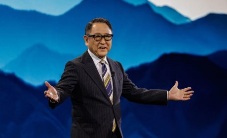 丰田章男：丰田造的2700万混动车与市面上900万电动车碳排放相同