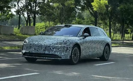 享界旅行版车型谍照 纯电/增程 尺寸不小 今年秋季发布
