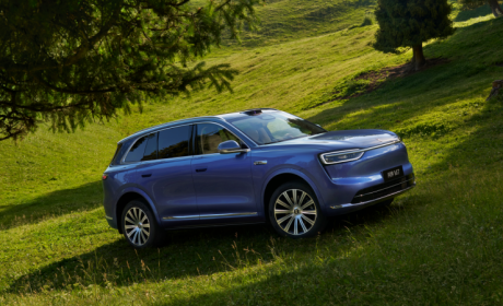 问界“王牌家族”闪耀登场 全新问界M7于9月上市