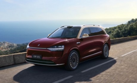 问界8月再迎OTA重磅升级 让出行更智能更有趣