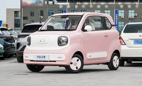 售价3.69万元/续航222公里 2026款奔腾小马萌趣马Plus上市