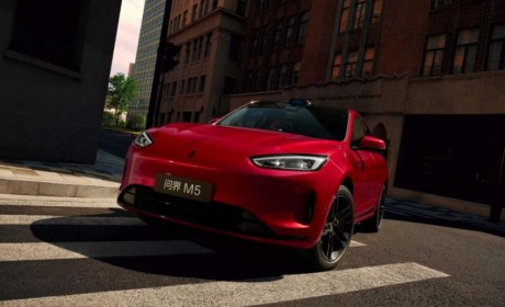 聚焦用车痛点，问界新M5 Ultra与特斯拉Model Y选车有道