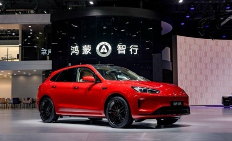 广州车展硬核吸粉，问界新M5 Ultra限时权益37794元错过难再寻