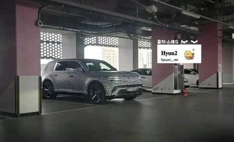 无B柱对开门设计更奢华 捷尼赛思GV90谍照