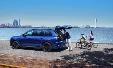 问界M8焕新升级，为高品质家庭出行带来更优答案