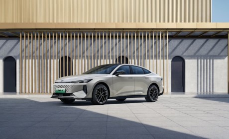 开启智电新篇章，第二代长安UNI-V智电 iDD定档4月25日公布售价以及宠粉权益