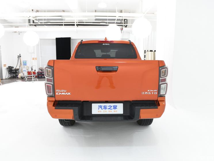 江西五十铃 D-MAX 2023款 1.9T自动四驱柴油V-CROSS高配RZ4E