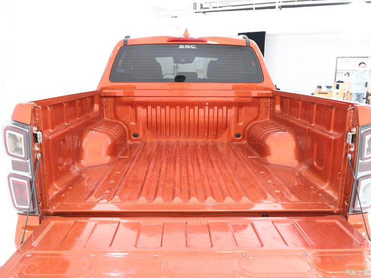 江西五十铃 D-MAX 2023款 1.9T自动四驱柴油V-CROSS高配RZ4E