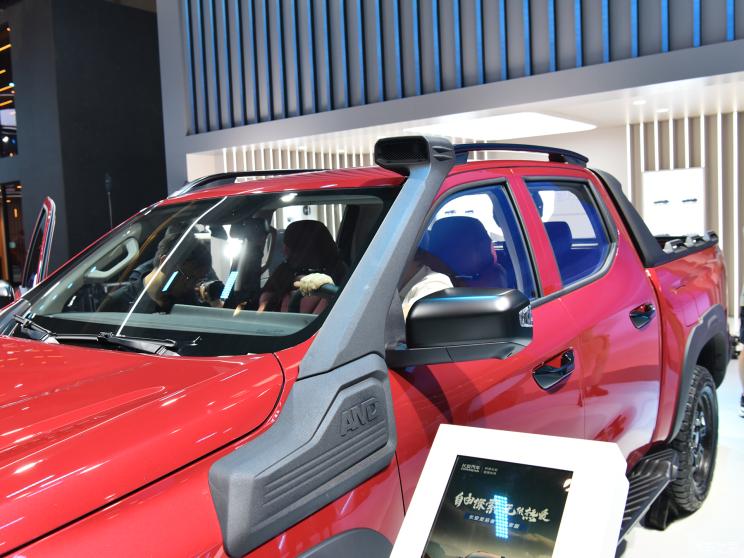 长安汽车 长安览拓者 2023款 探索版 2.0T 自动 四驱 标箱