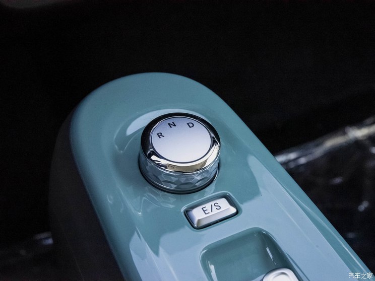 长安汽车 长安Lumin 2022款 205km 快充版 长安汽车 长安Lumin 2022款 205km 快充版