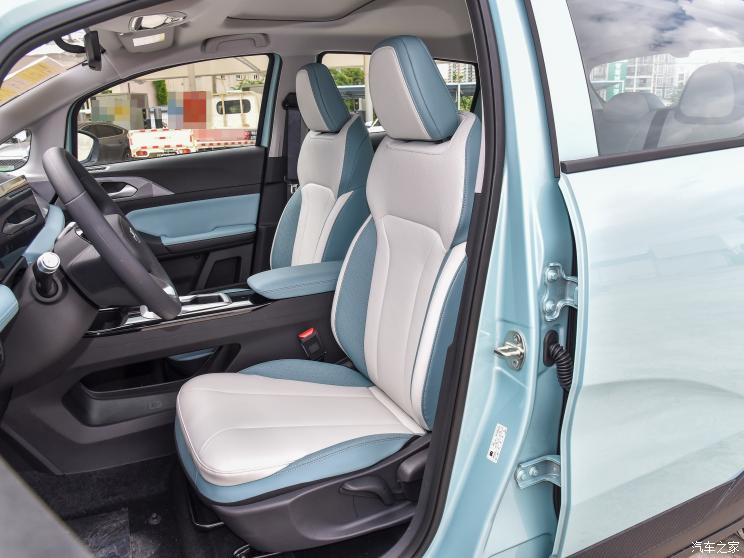 吉利几何 吉利几何E 2024款 萤火虫 301KM 尊贵型