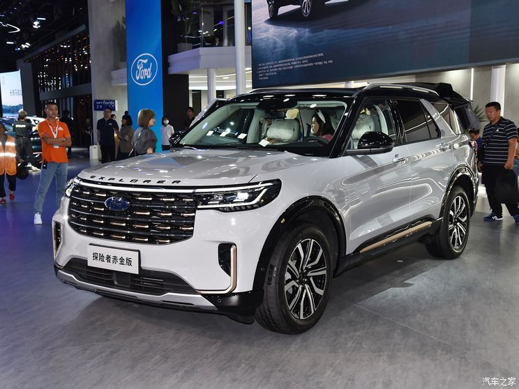 长安福特 探险者 2023款 EcoBoost 285 四驱赤金版 6座