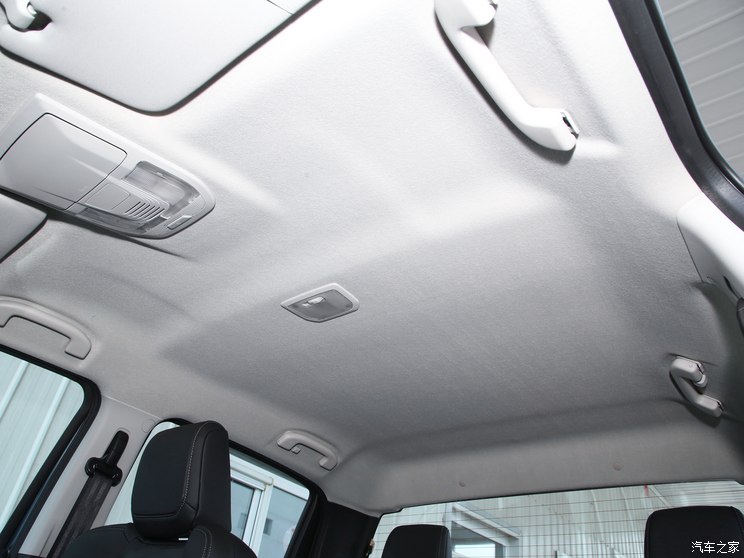 江西五十铃 D-MAX 2023款 1.9T自动四驱V-CROSS畅领型