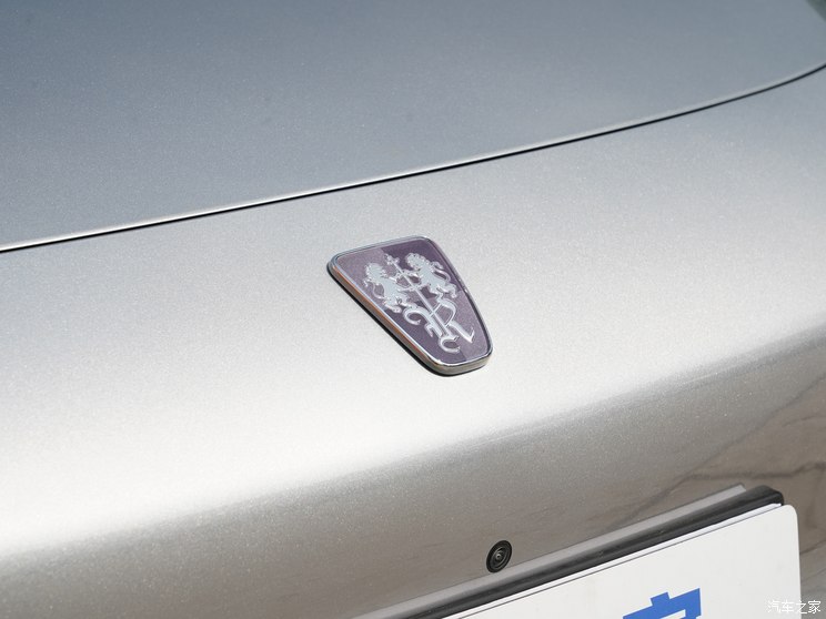 上汽集团 荣威D7 2023款 DMH 125km 旗舰版