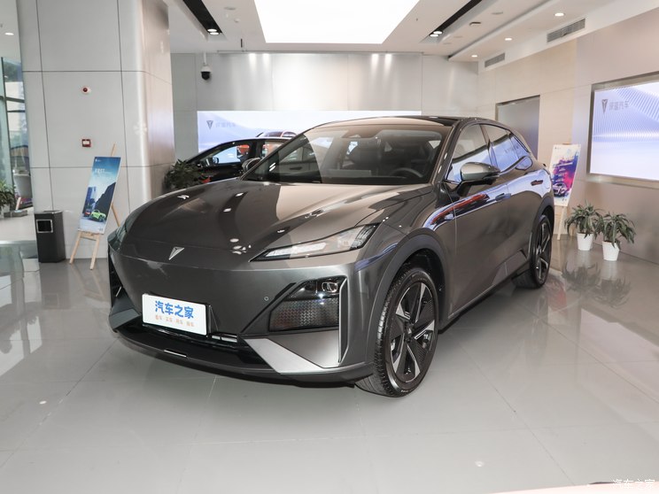 深蓝汽车 深蓝S7 2023款 520Max纯电版 深蓝汽车 深蓝S7 2023款 520Max纯电版